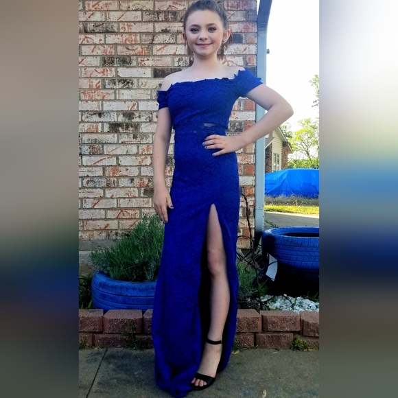 Sequin Hearts Blue Off-Shoulder Flutter Sleeve Gown - Picture 7 of 10